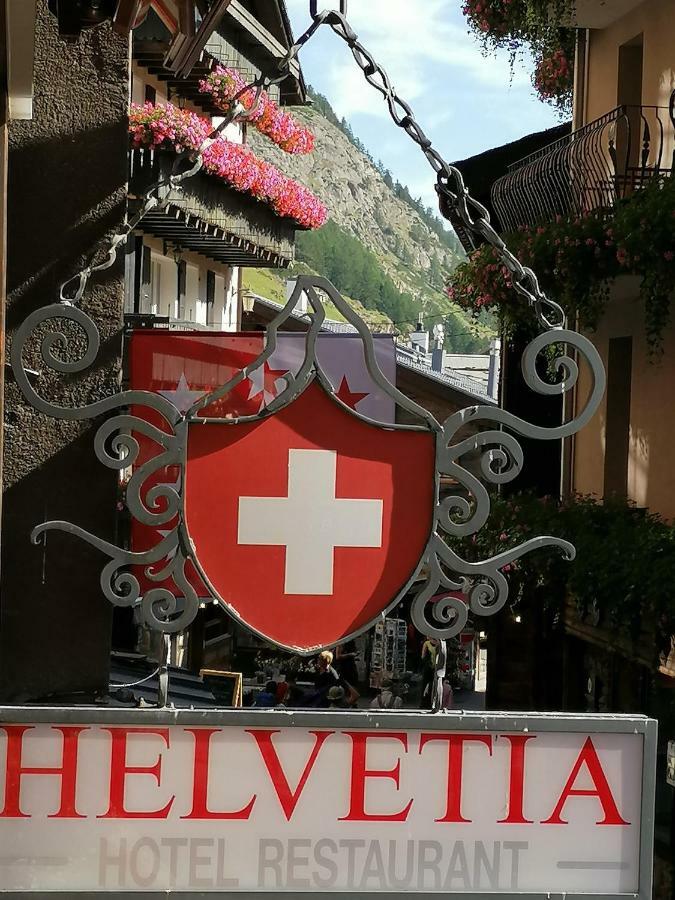 Petit Helvetia Budget Hotel Zermatt Exterior photo